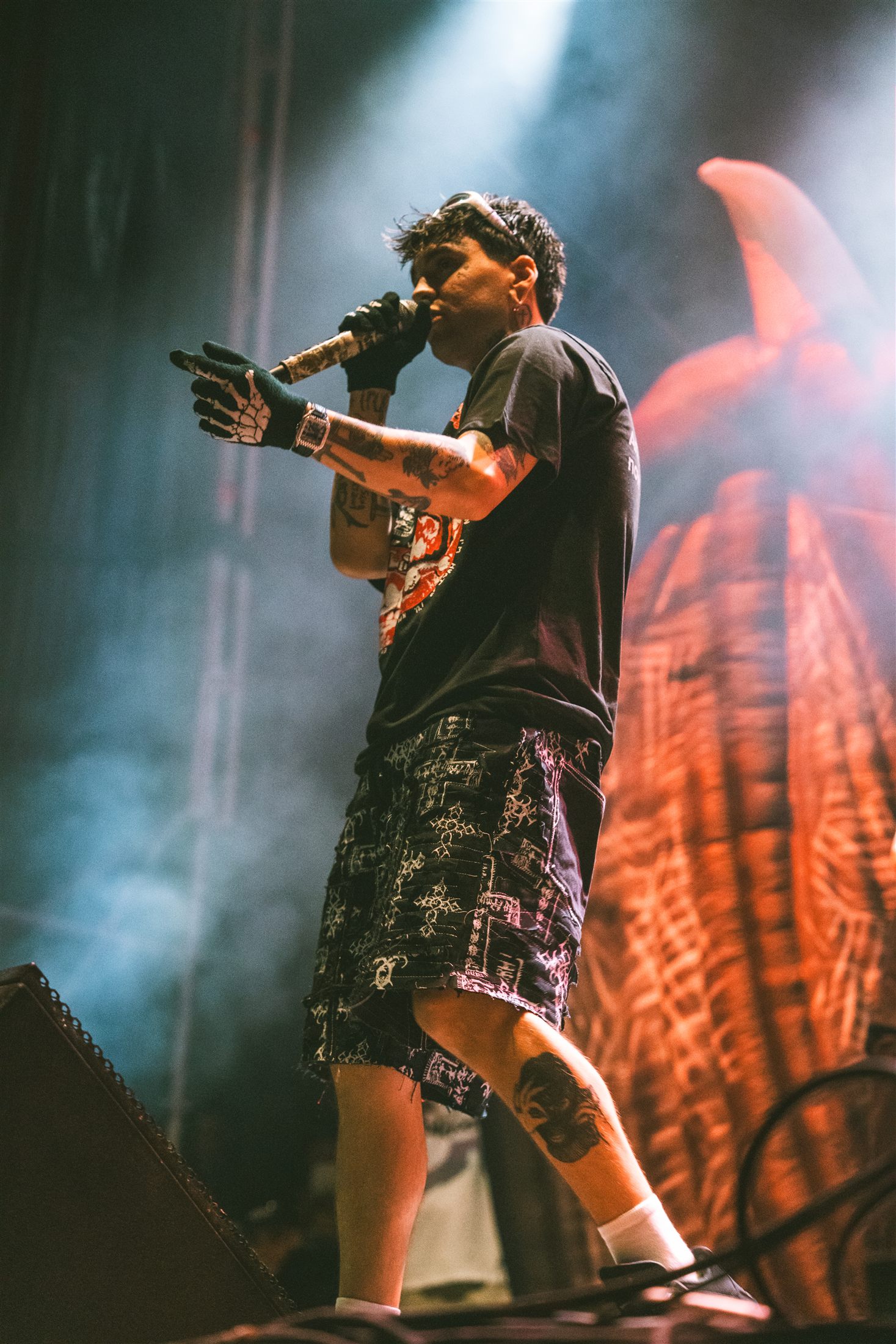 Cro sobre el escenario de Boombastic Gijón 2024 - fotografía de Noland Live