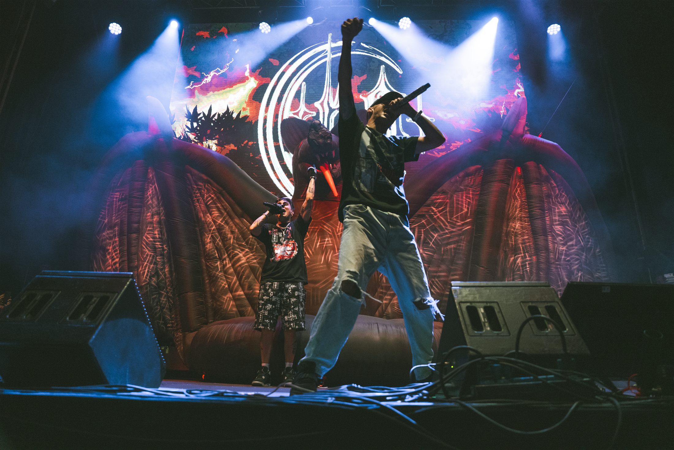 Cro sobre el escenario de Boombastic Gijón 2024 - fotografía de Noland Live
